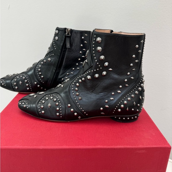 Valentino Garavani Studded Crystal Ankle Boots. Size 7.5. Excellent condition. - Picture 2 of 9